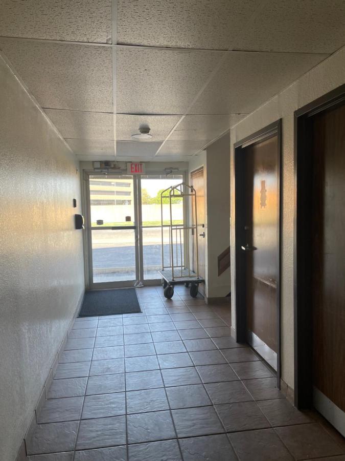 Super 8 By Wyndham Amarillo Central Tx Exterior foto