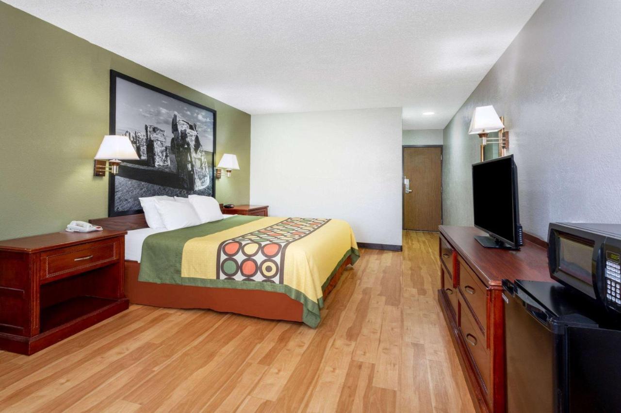 Super 8 By Wyndham Amarillo Central Tx Exterior foto